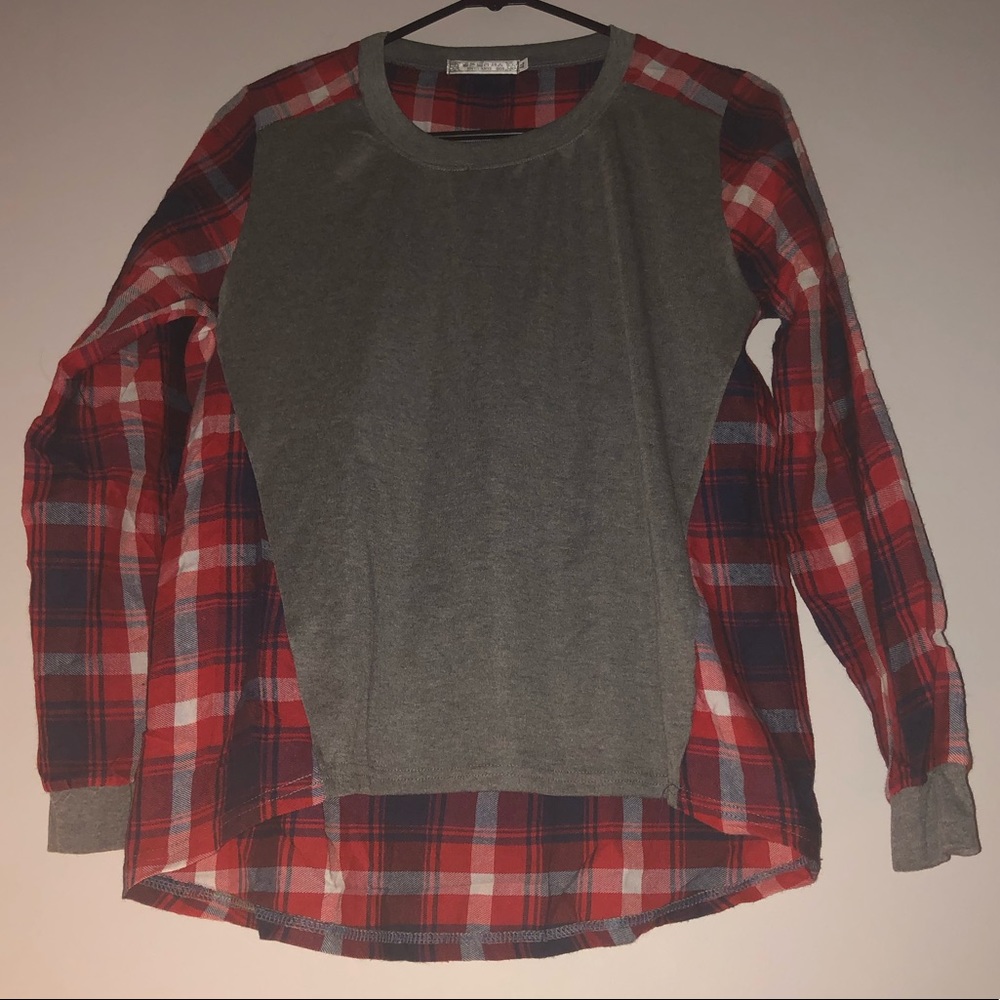 ✨3/$30✨Jin Guanye Plaid and grey long sleeve shirt